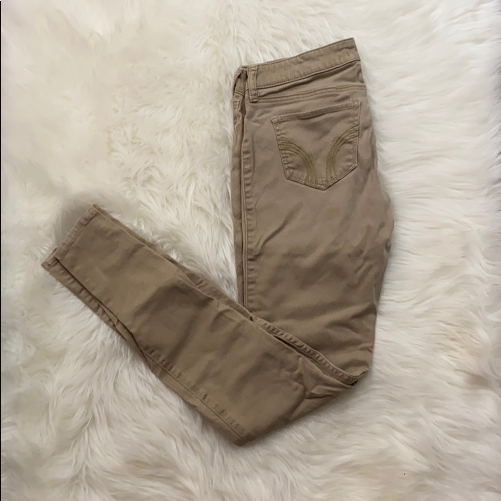 Hollister khakis skinny jeans